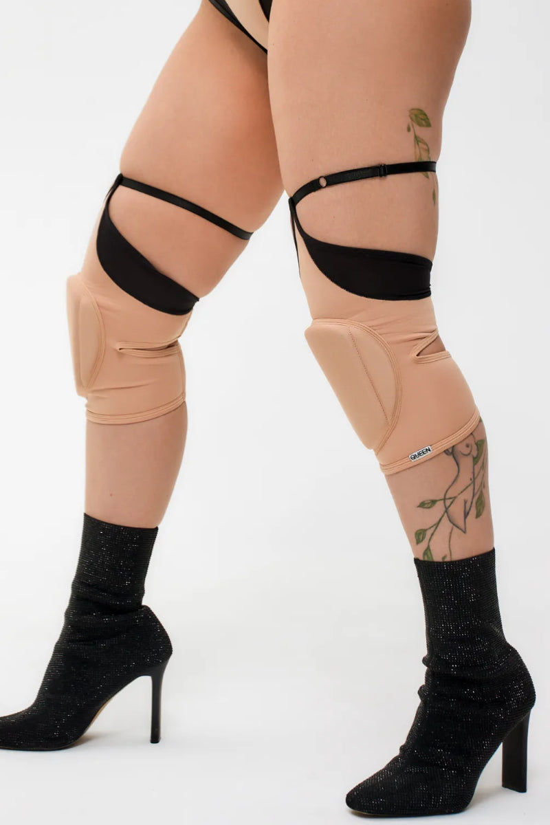 Queen Classic Kneepads - Fire Touch Latte