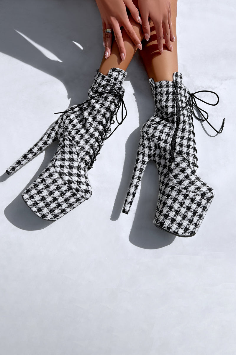 Hella Heels 8inch Boots - Houndstooth