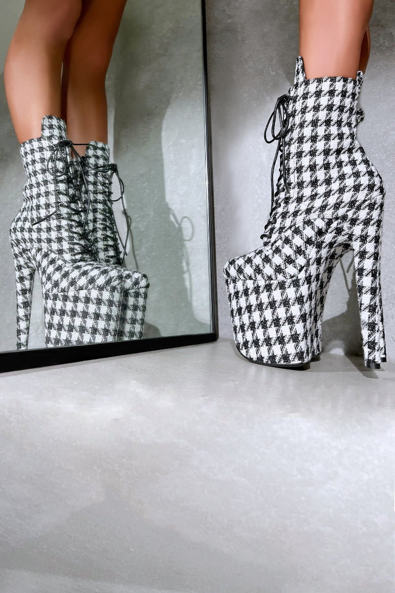 Hella Heels 8inch Boots - Houndstooth